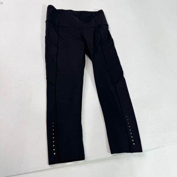 Lululemon Leggings Womens 4 Cropped Black Compression Activewear - Picture 1 of 9